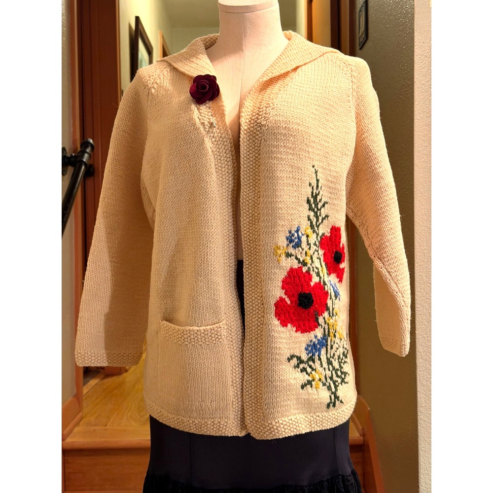Vintage Cream Wool Cardigan Floral Motif Beaded Accents Size S/M